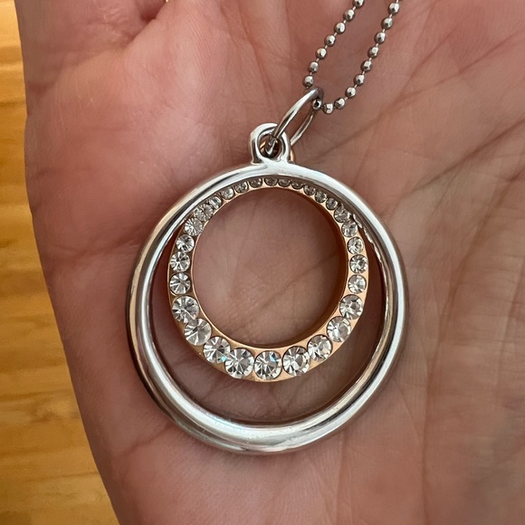 double circle pendant necklace - Picture 3 of 6